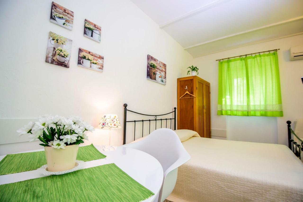 Rustica Apartments Шибеник Экстерьер фото
