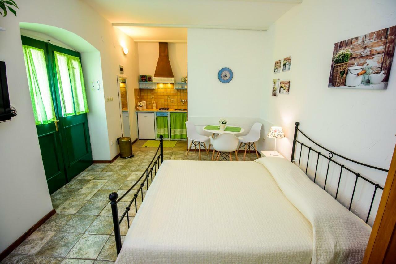 Rustica Apartments Шибеник Экстерьер фото